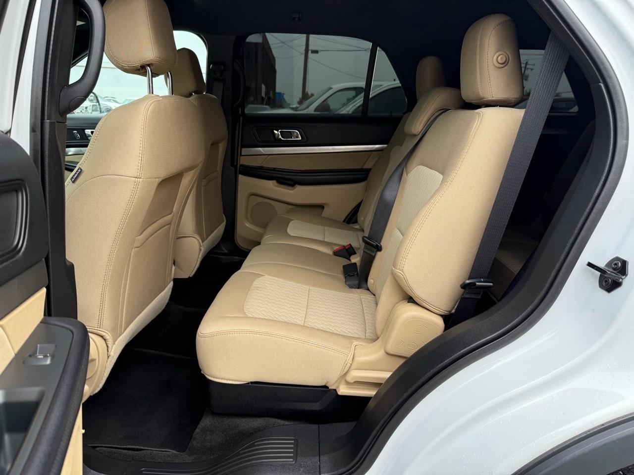 Ford Explorer Base 4WD 2017