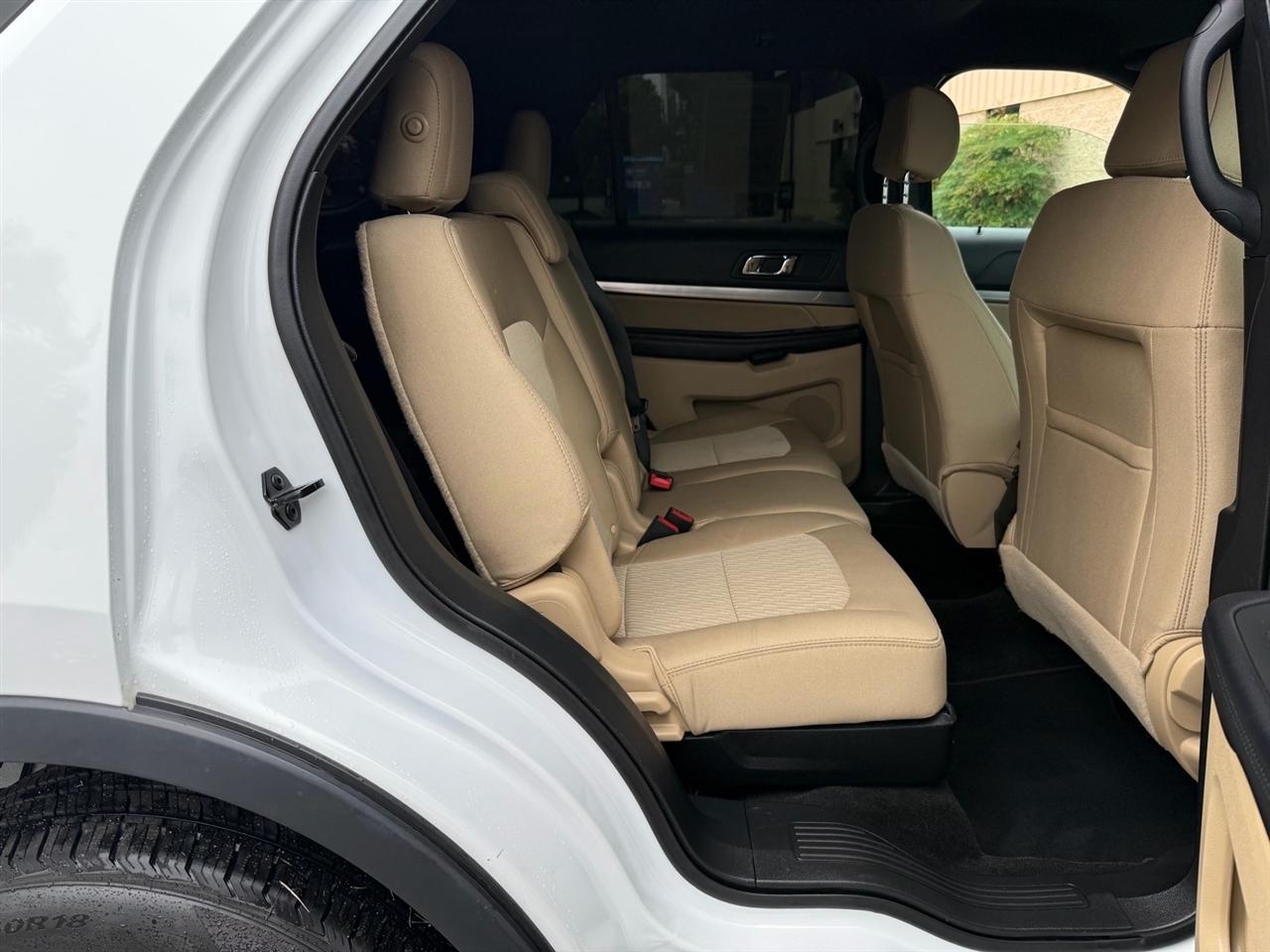 Ford Explorer Base 4WD 2017