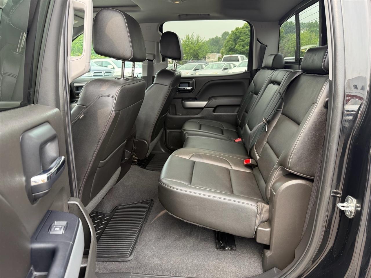 Chevrolet Silverado 1500 4WD Crew Cab 143.5" LTZ w/2LZ 2018