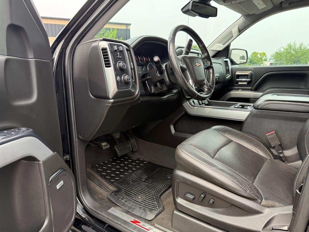 Chevrolet Silverado 1500 4WD Crew Cab 143.5" LTZ w/2LZ 2018