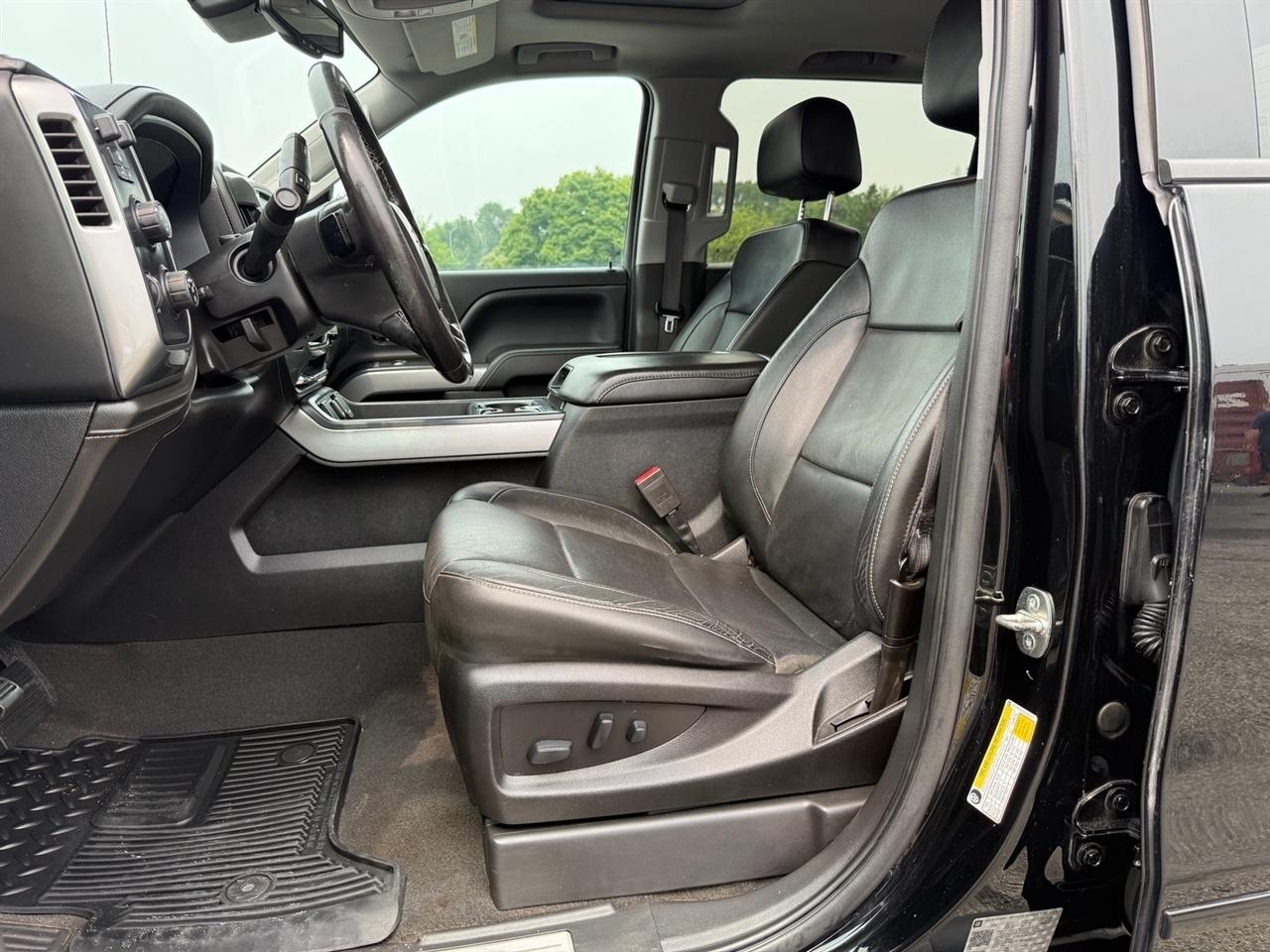 Chevrolet Silverado 1500 4WD Crew Cab 143.5" LTZ w/2LZ 2018