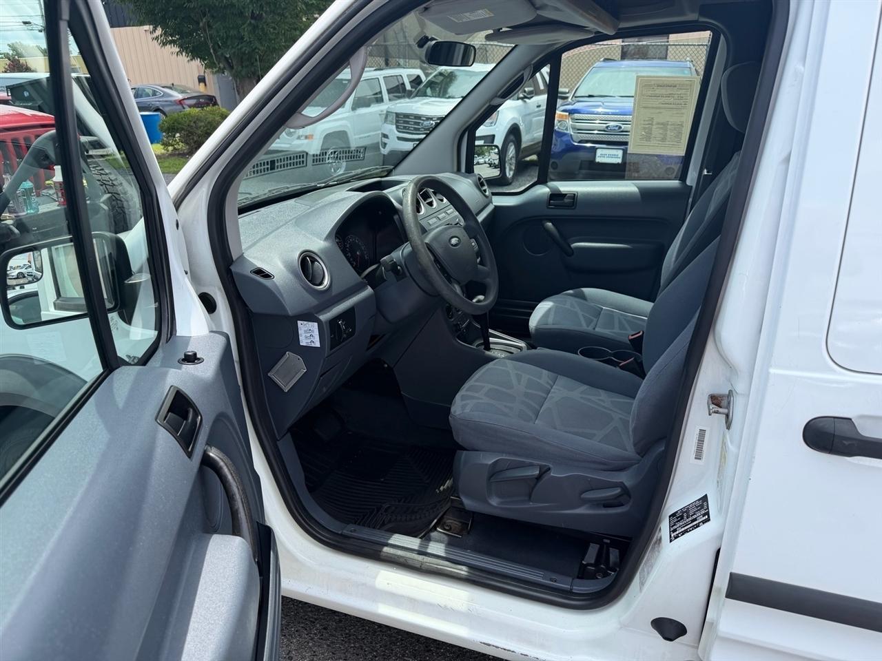 Ford Transit Connect 114.6" XLT w/rear door privacy glass 2013