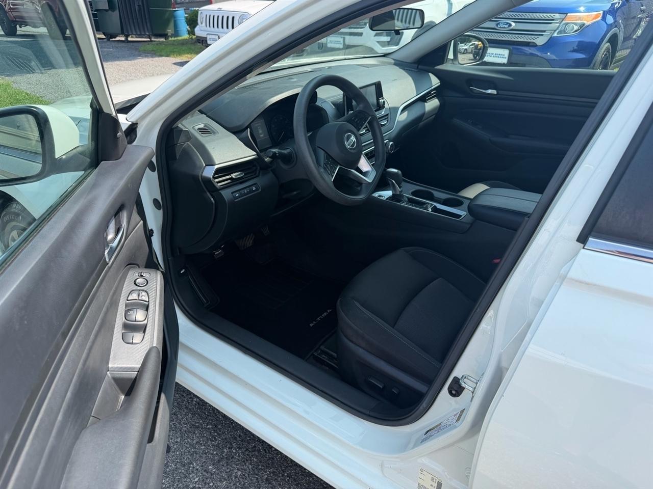 Nissan Altima 2.5 S Sedan 2021