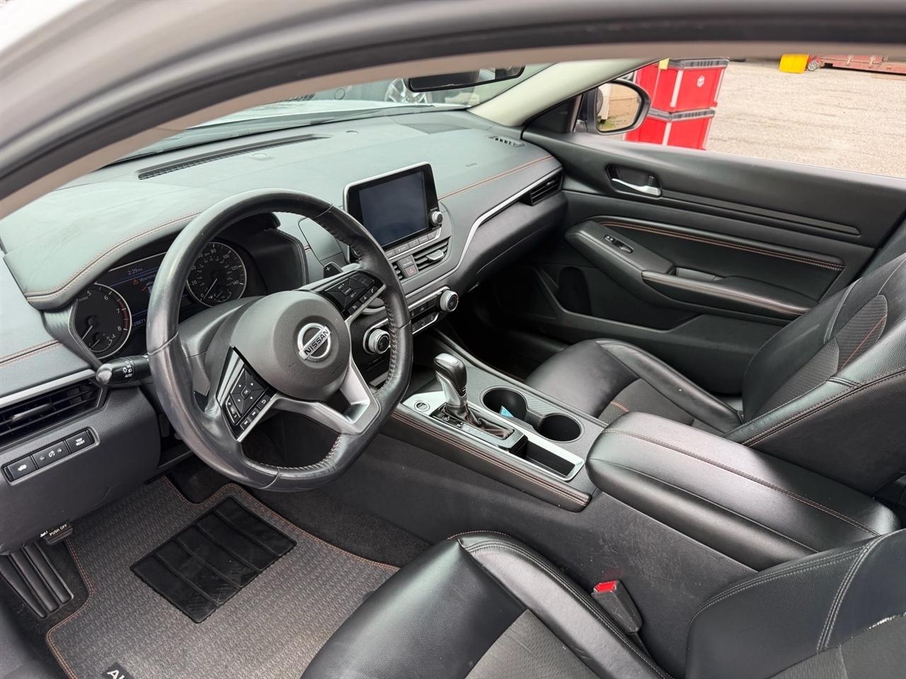 Nissan Altima 2.5 SR Sedan 2019