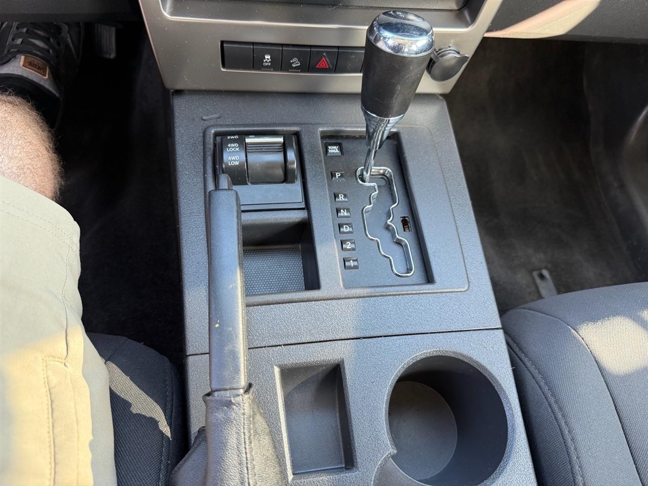 Jeep Liberty 4WD 4dr Sport 2012