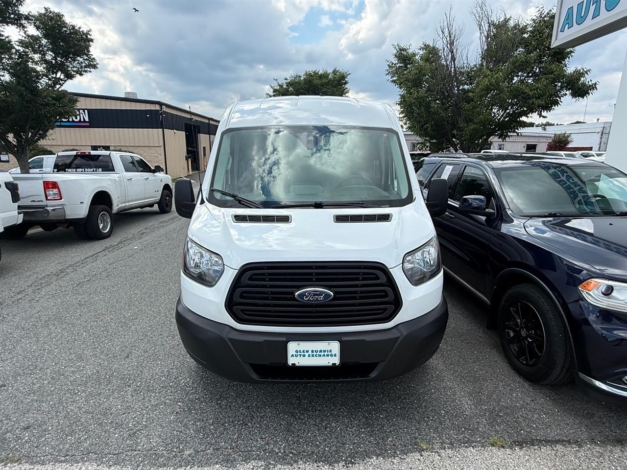 Ford Transit Passenger Wagon T-350 148" Med Roof XL Sliding RH Dr 2019