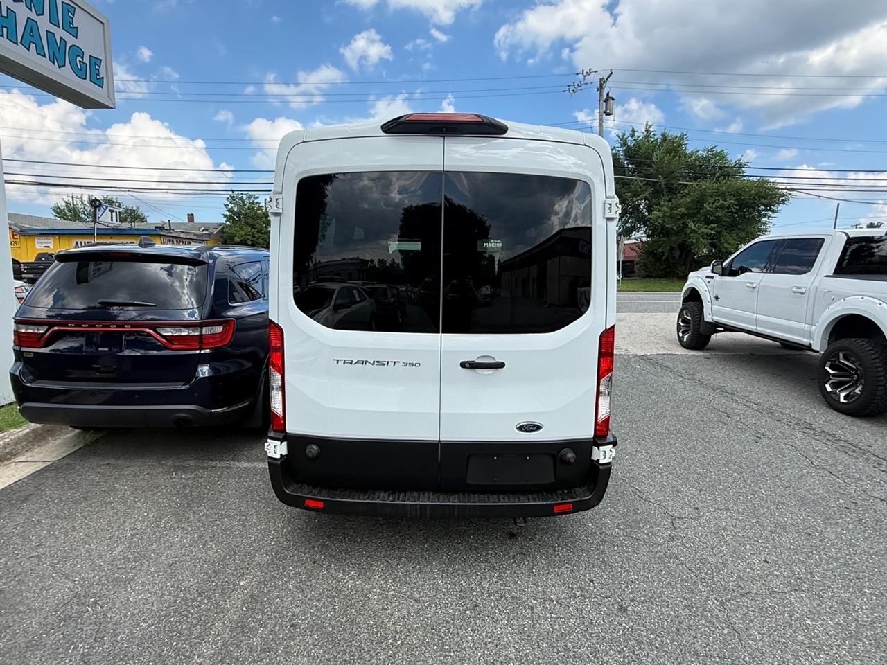 Ford Transit Passenger Wagon T-350 148" Med Roof XL Sliding RH Dr 2019