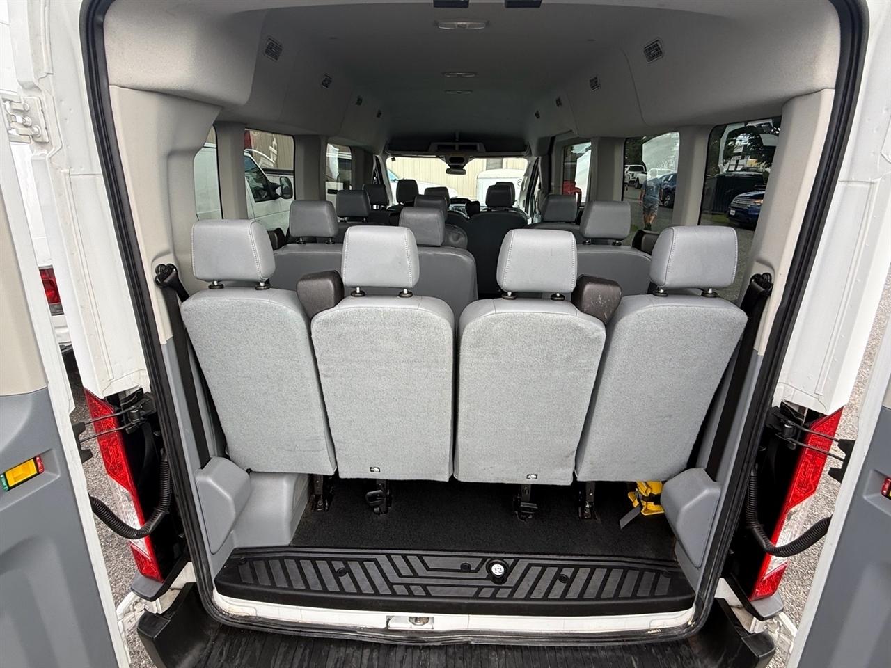 Ford Transit Passenger Wagon T-350 148" Med Roof XL Sliding RH Dr 2019