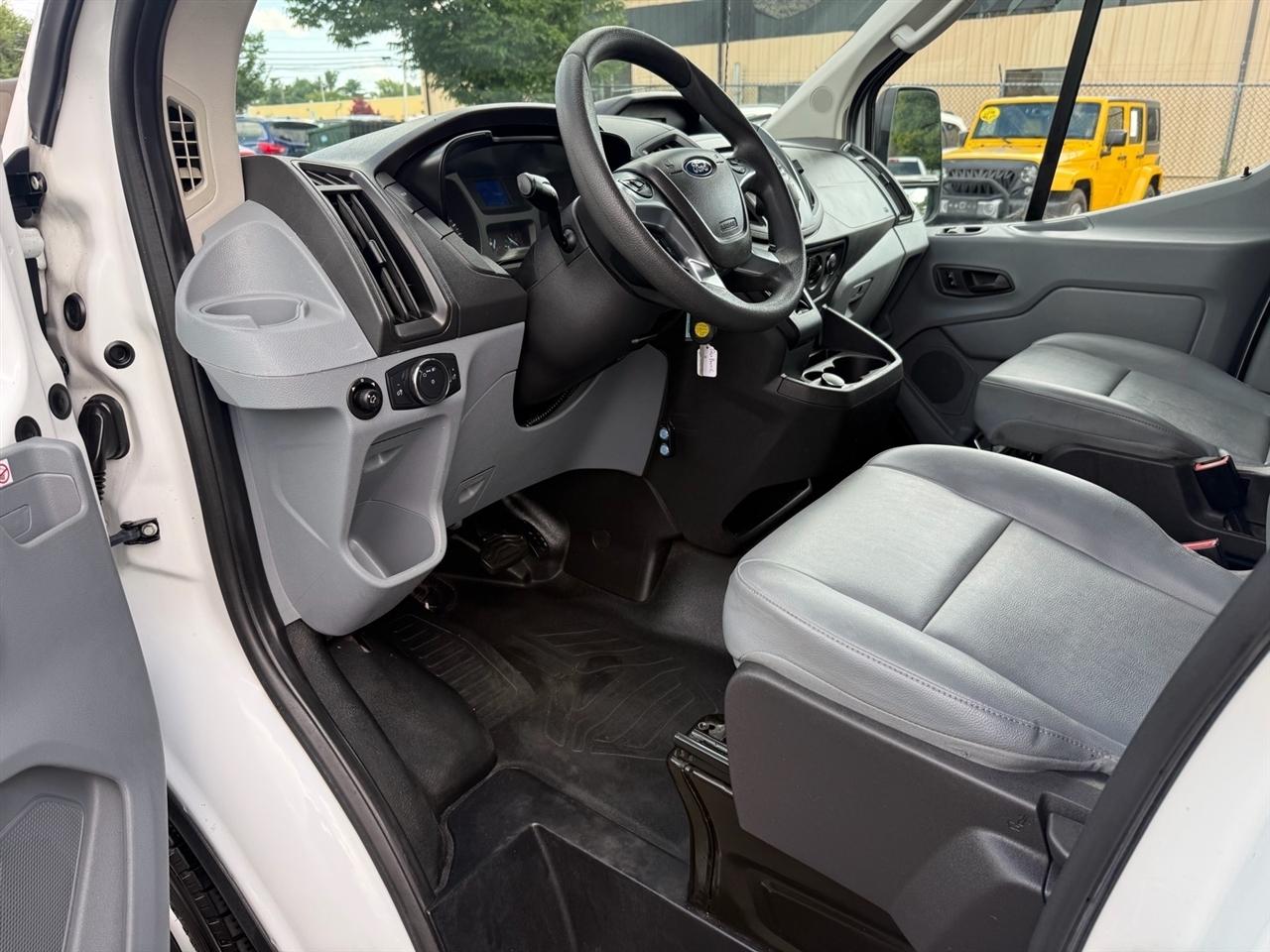 Ford Transit Passenger Wagon T-350 148" Med Roof XL Sliding RH Dr 2019