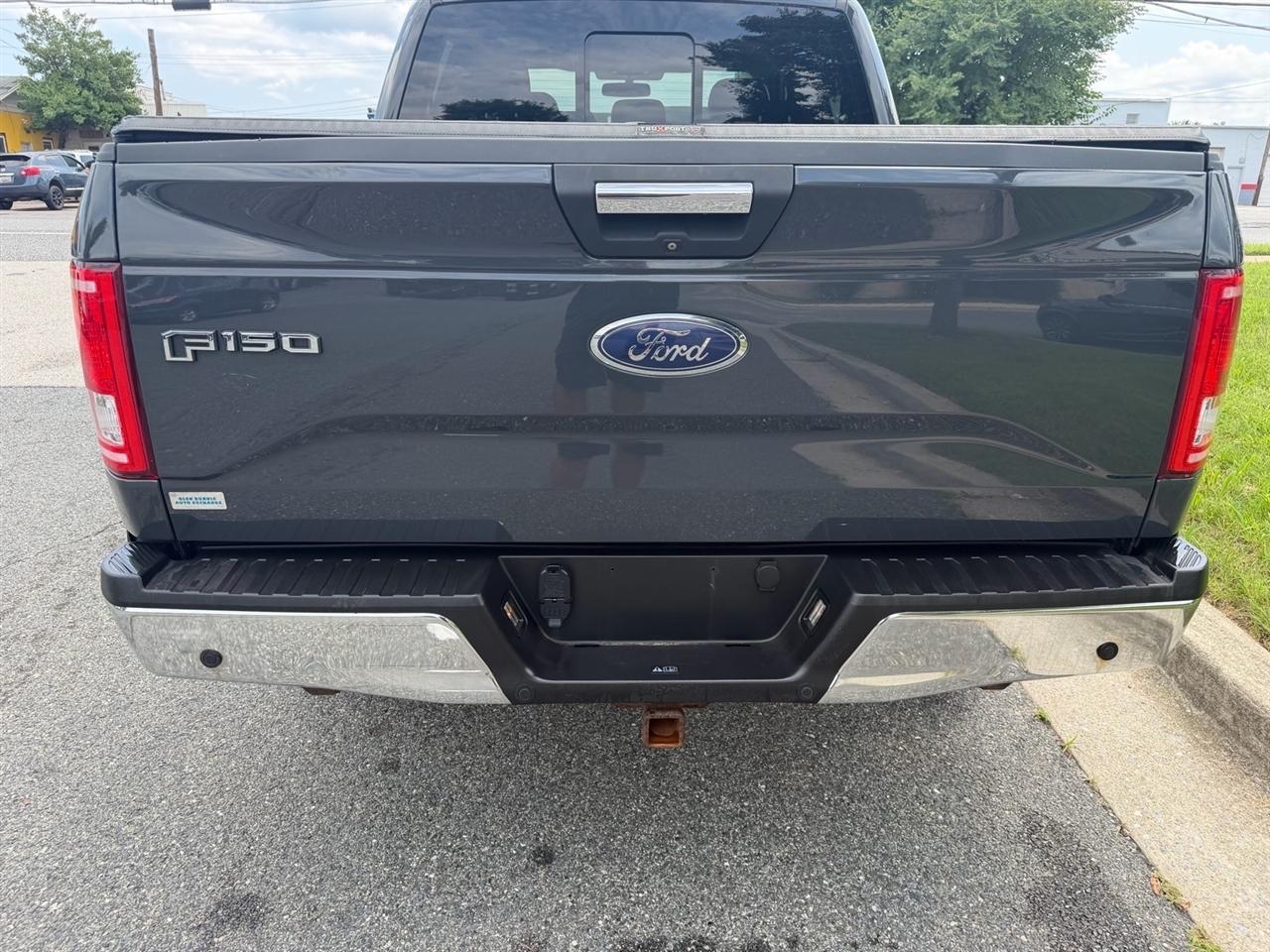 Ford F-150 Lariat 4WD SuperCrew 5.5' Box 2017