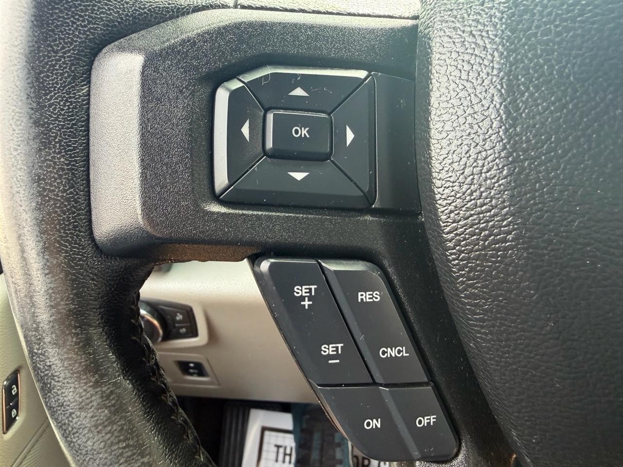 Ford F-150 Lariat 4WD SuperCrew 5.5' Box 2017