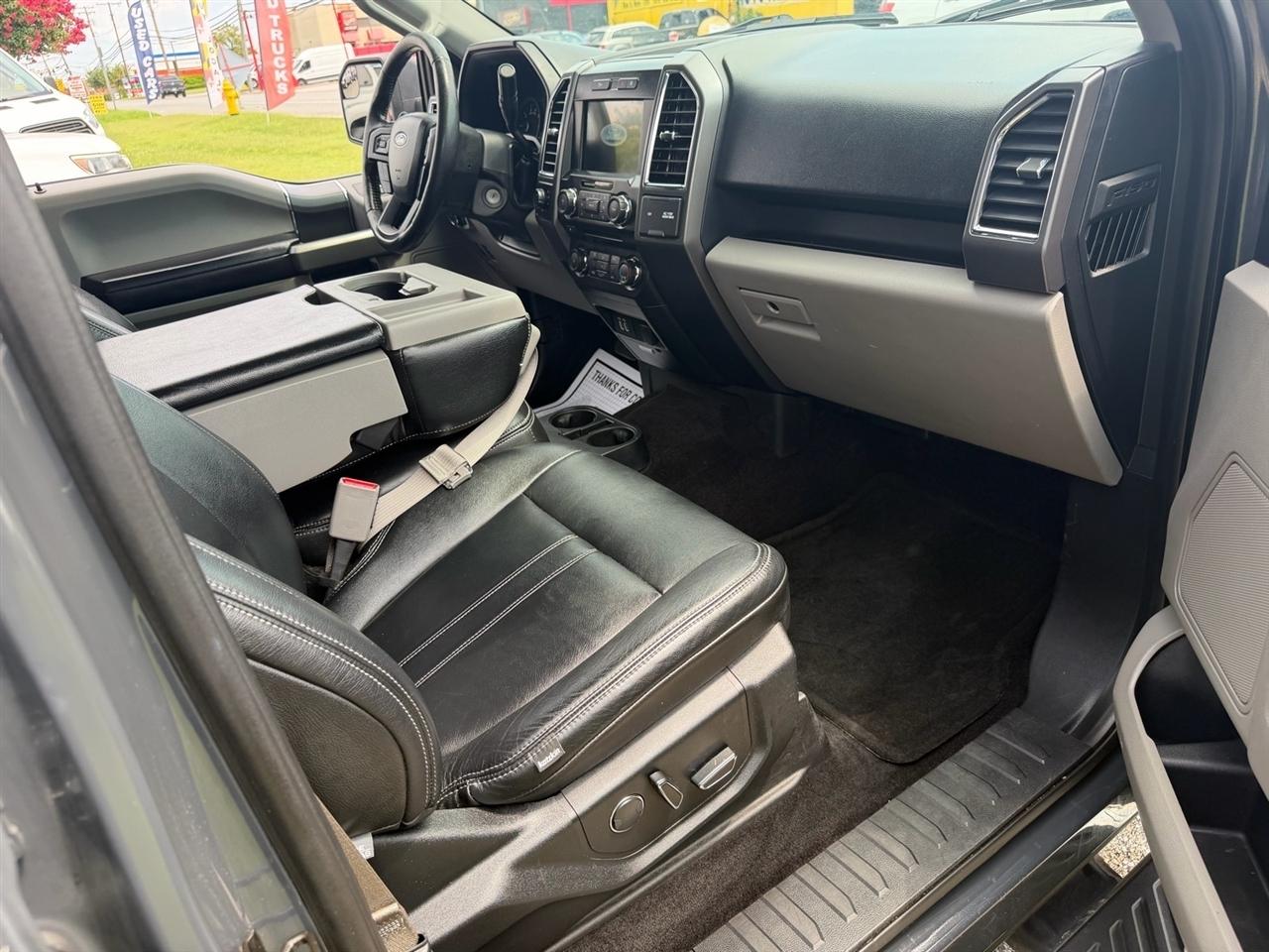 Ford F-150 Lariat 4WD SuperCrew 5.5' Box 2017