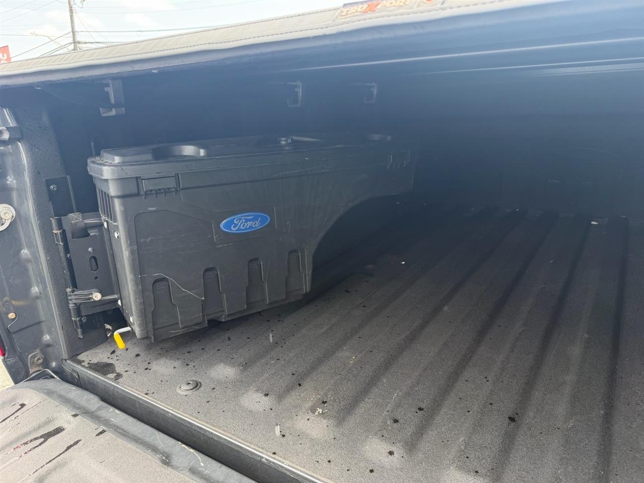 Ford F-150 Lariat 4WD SuperCrew 5.5' Box 2017