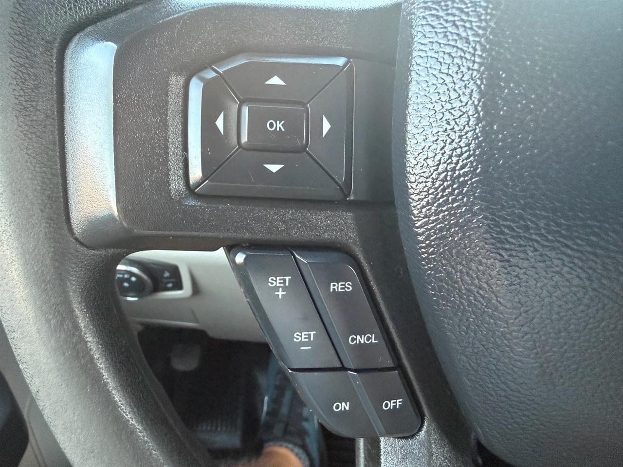 Ford Super Duty F-350 SRW Lariat 4WD SuperCab 8' Box 2021
