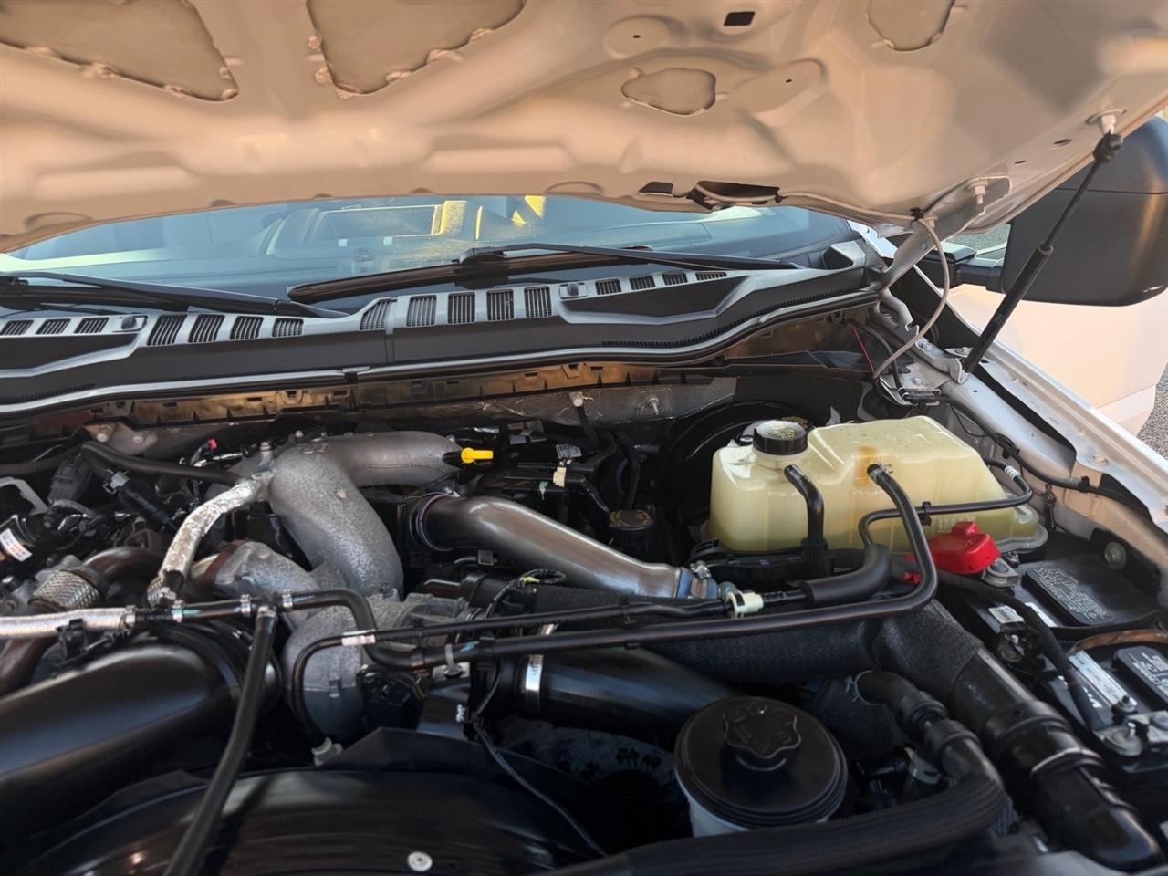 Ford Super Duty F-350 SRW Lariat 4WD SuperCab 8' Box 2021