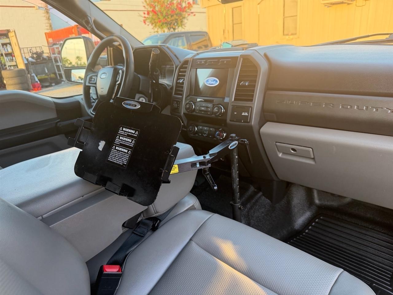 Ford Super Duty F-350 SRW Lariat 4WD SuperCab 8' Box 2021
