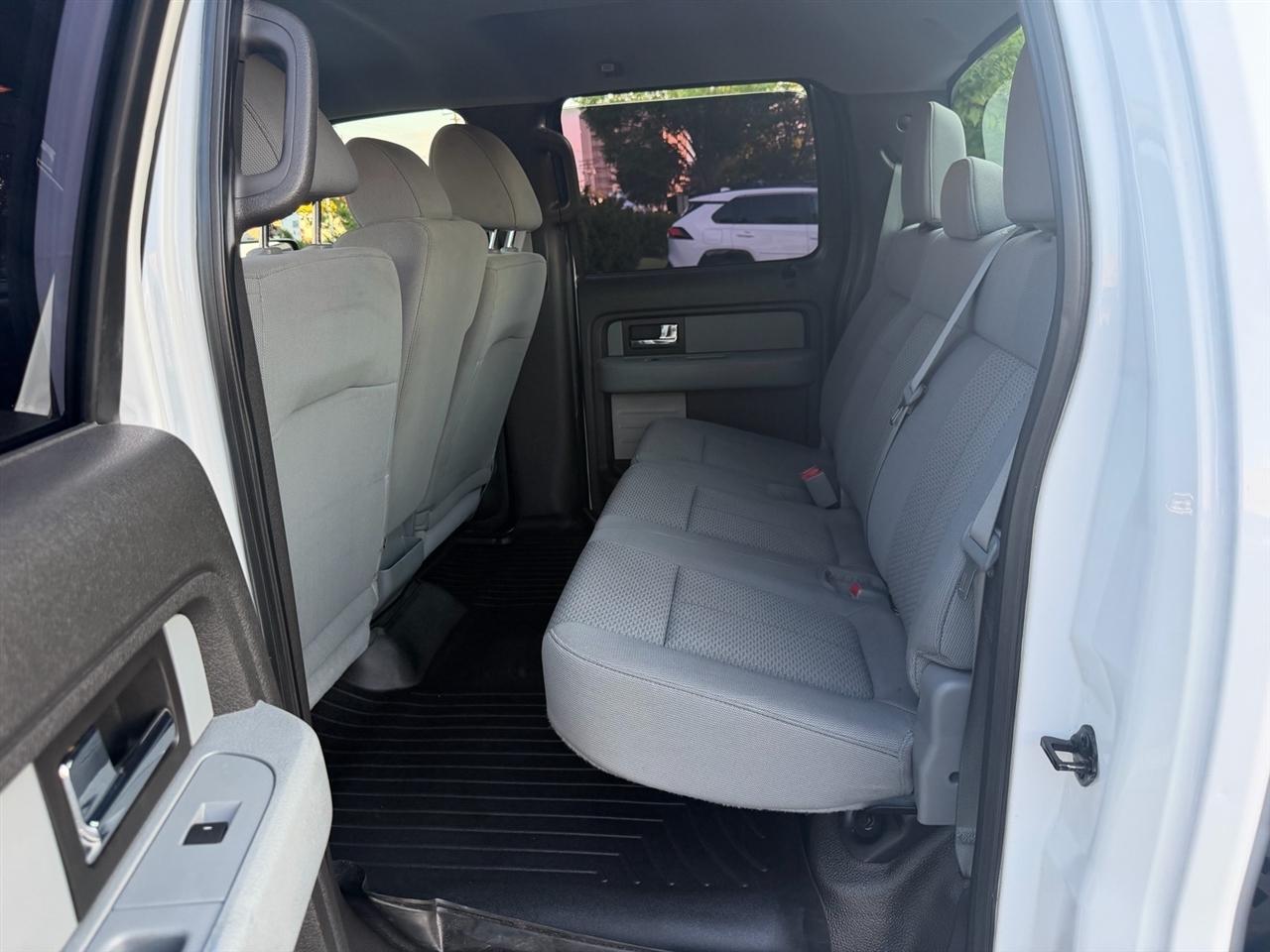 Ford F-150 4WD SuperCrew 157" XL w/HD Payload Pkg 2014