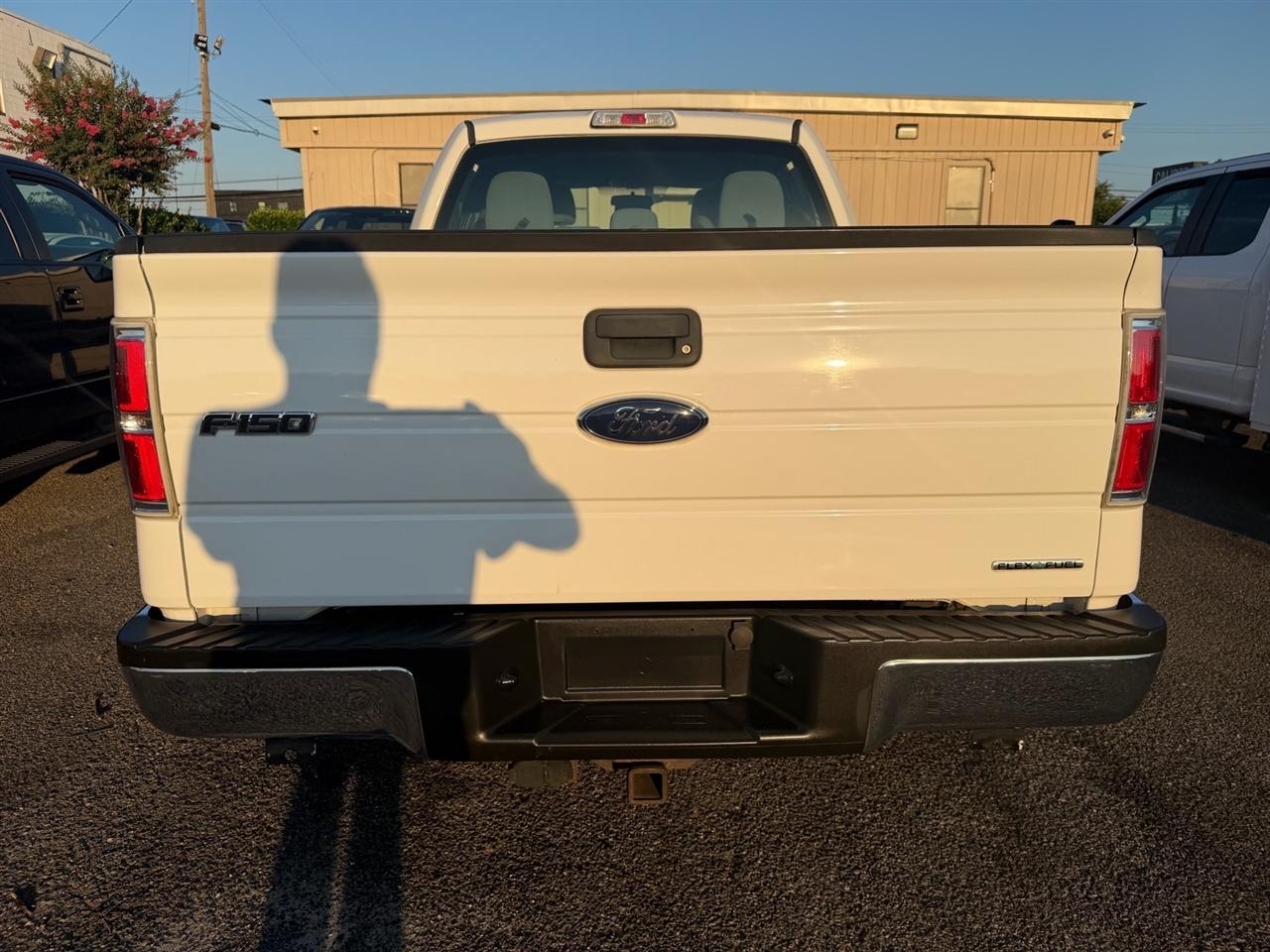 Ford F-150 4WD SuperCrew 157" XL w/HD Payload Pkg 2014