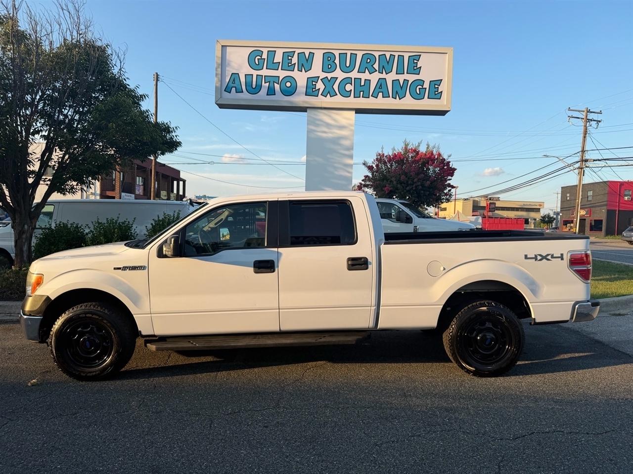 2014 Ford F-150 4WD SuperCrew 157" XL w/HD Payload Pkg