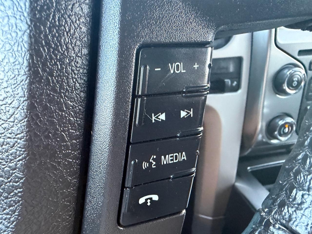 Ford F-150 4WD SuperCrew 145" King Ranch 2013
