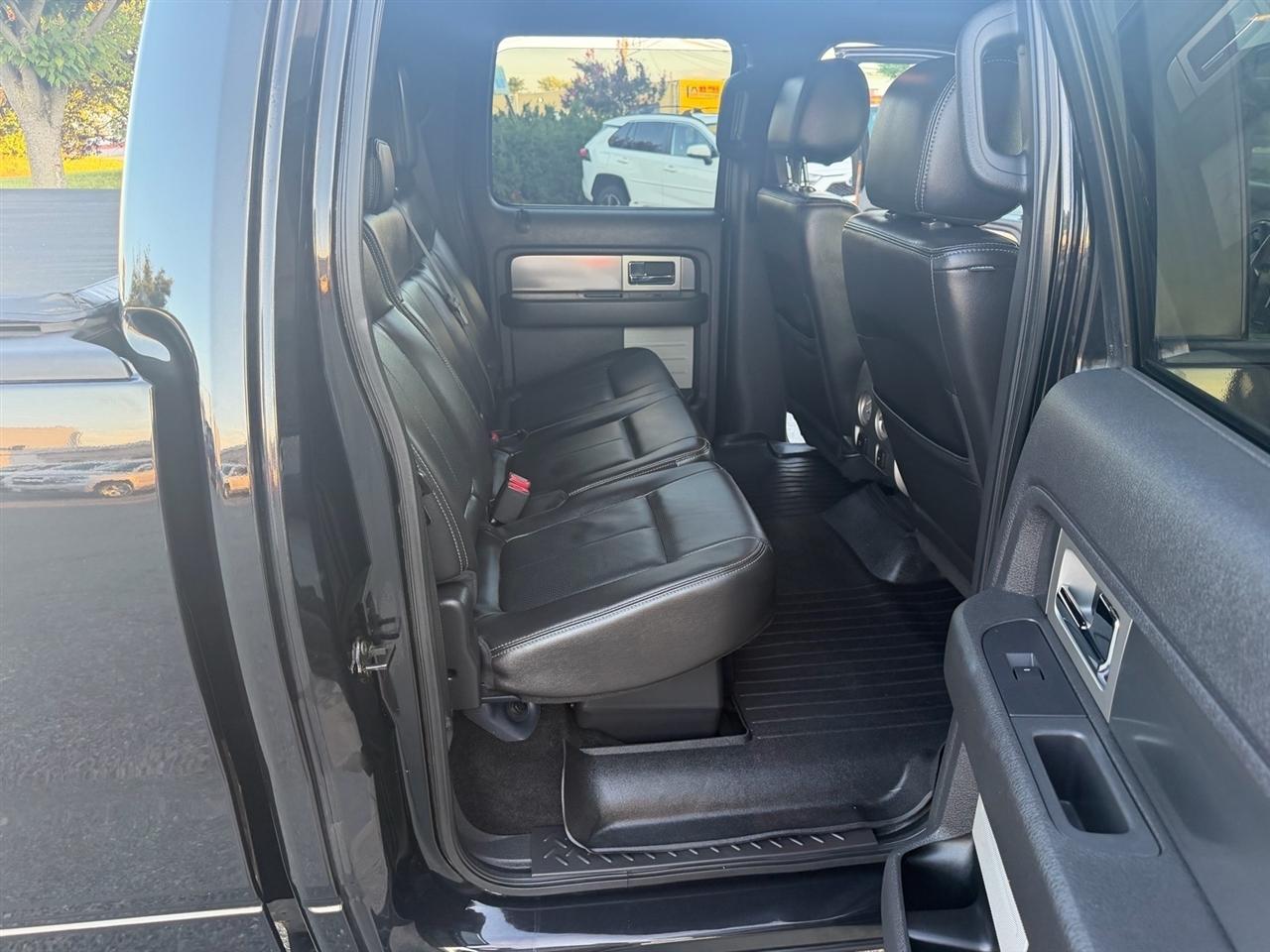 Ford F-150 4WD SuperCrew 145" King Ranch 2013