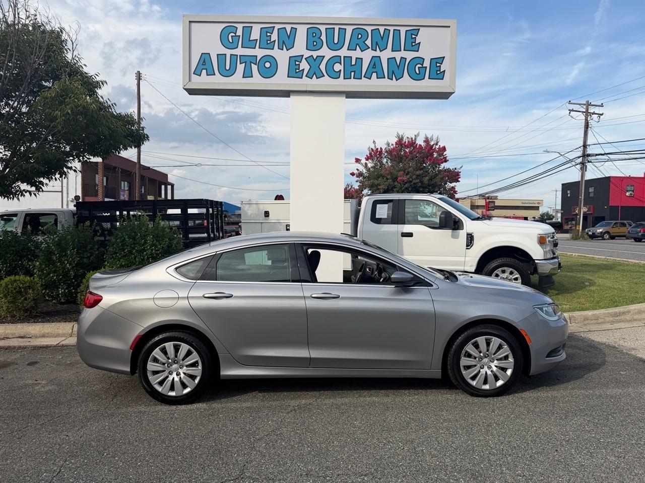 Chrysler 200 4dr Sdn LX FWD 2016