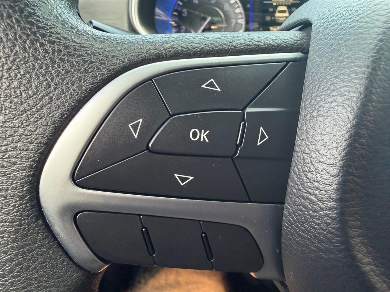 Chrysler 200 4dr Sdn LX FWD 2016