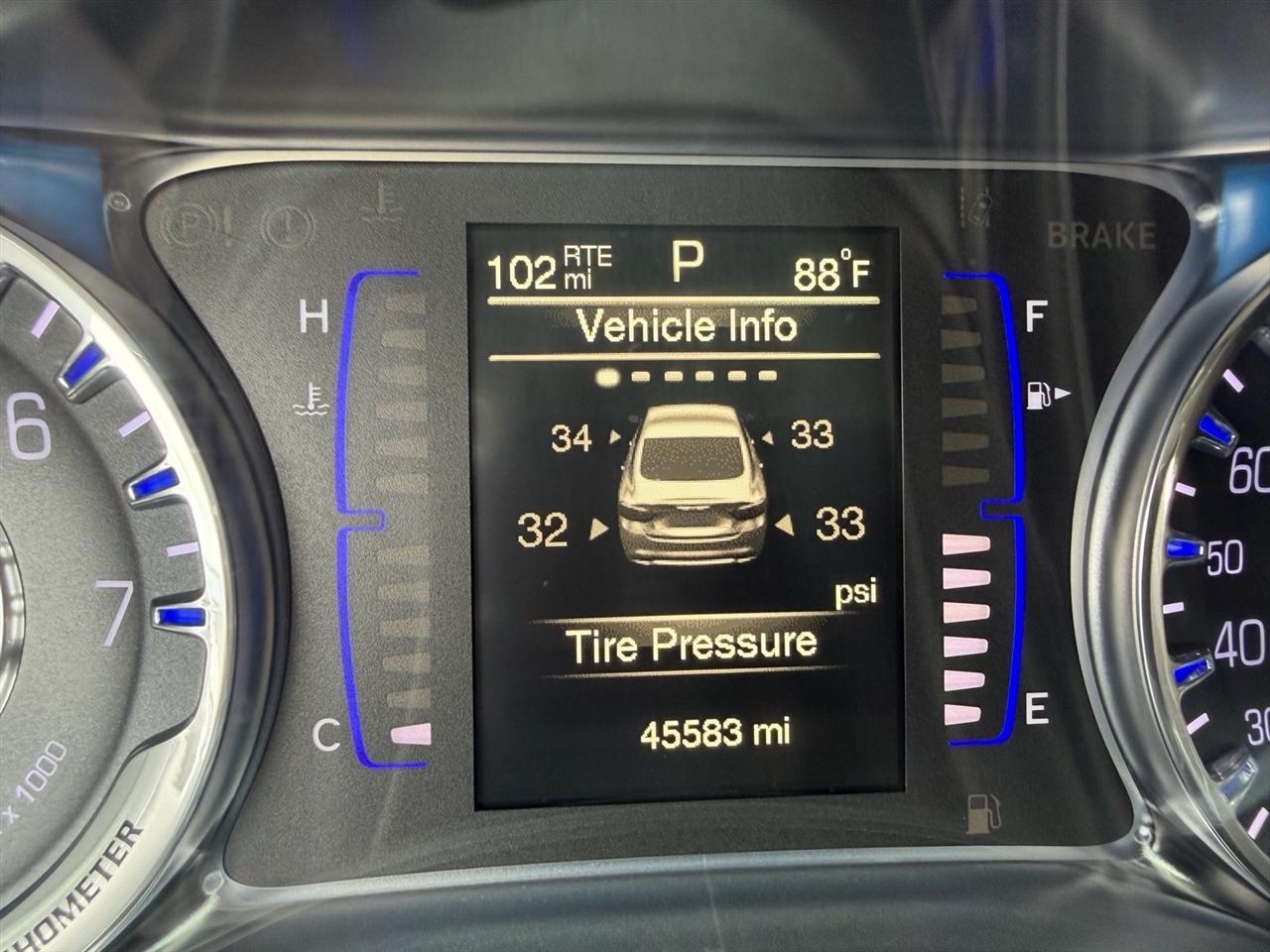 Chrysler 200 4dr Sdn LX FWD 2016