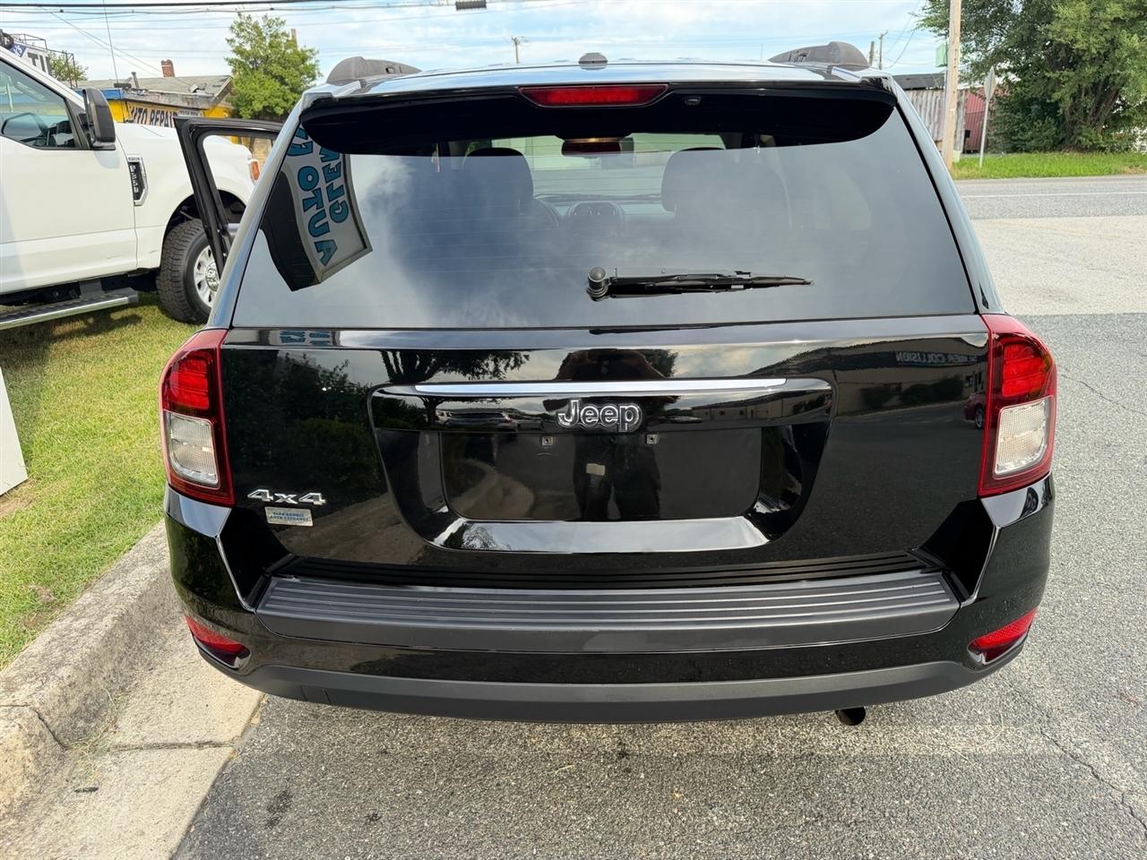 Jeep Compass Sport 4x4 *Ltd Avail* 2017
