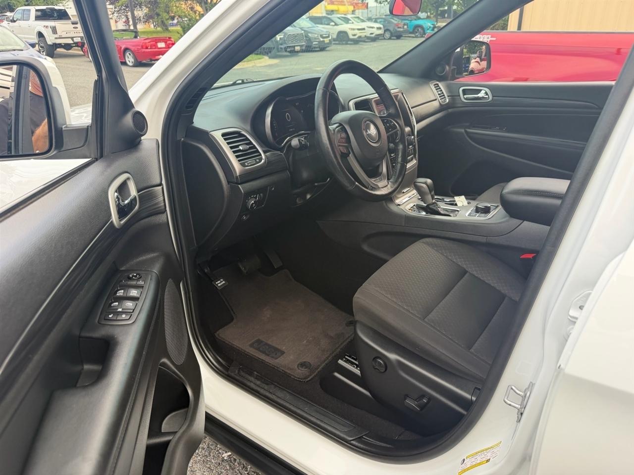 Jeep Grand Cherokee Laredo E 4x4 2021