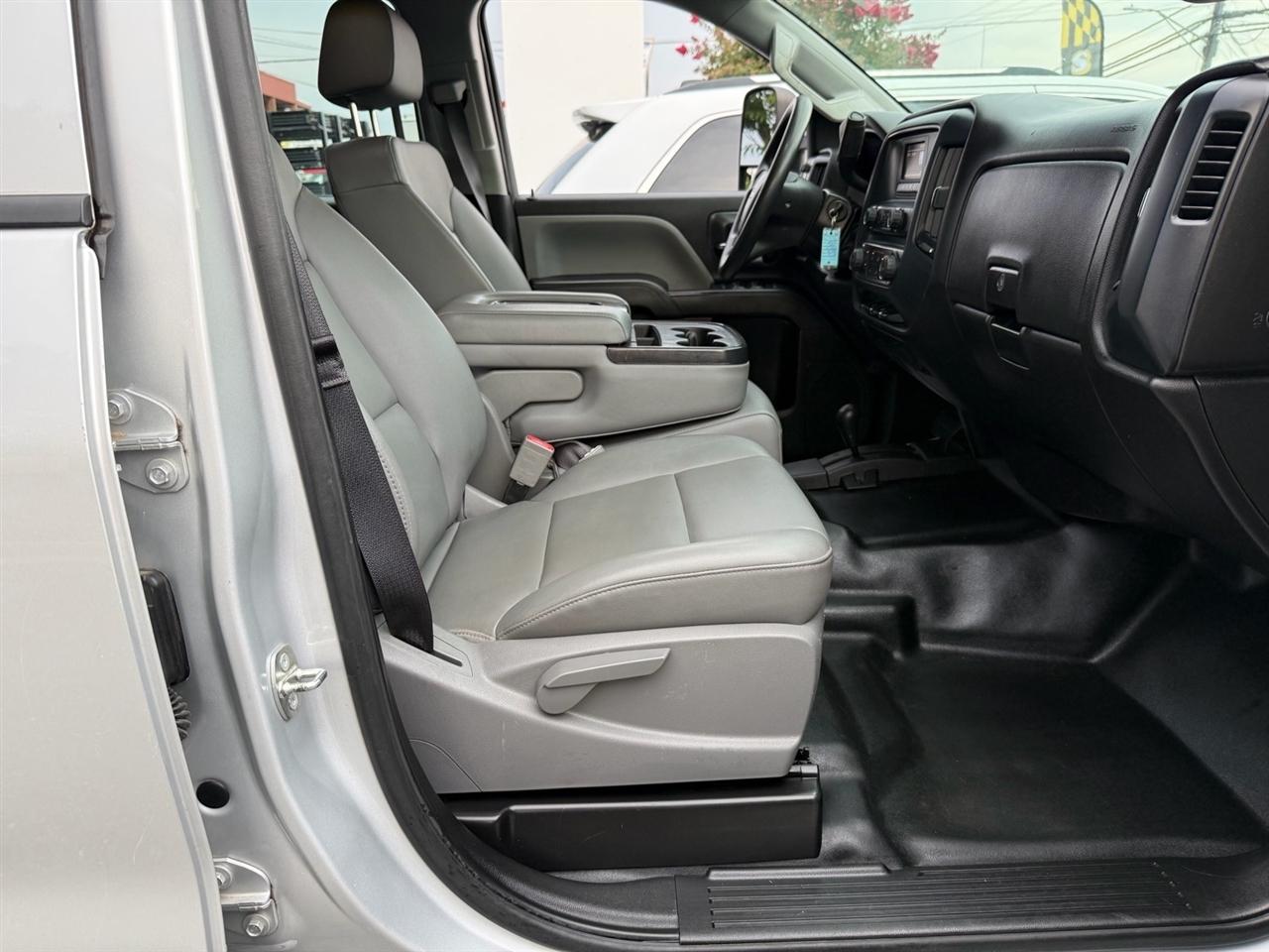 Chevrolet Silverado 3500HD 4WD Double Cab 158.1" Work Truck 2017
