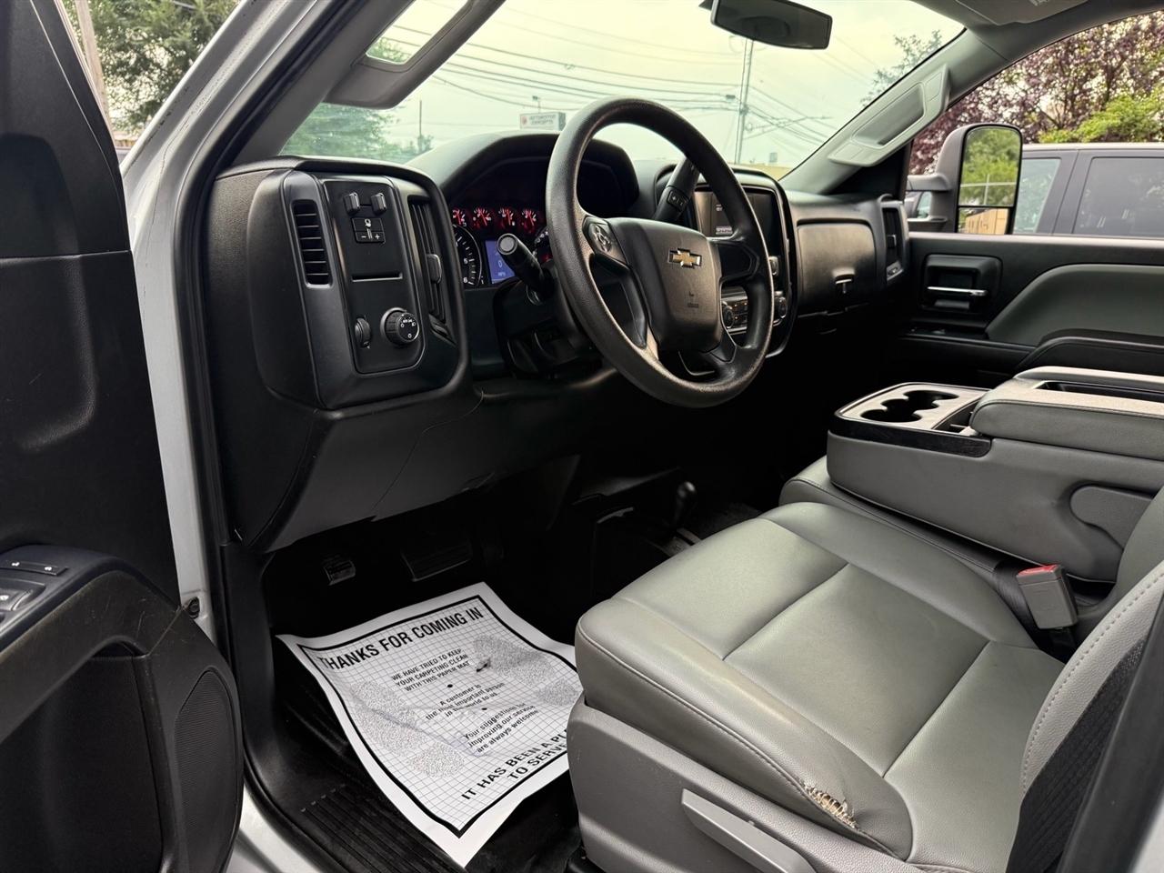 Chevrolet Silverado 3500HD 4WD Double Cab 158.1" Work Truck 2017