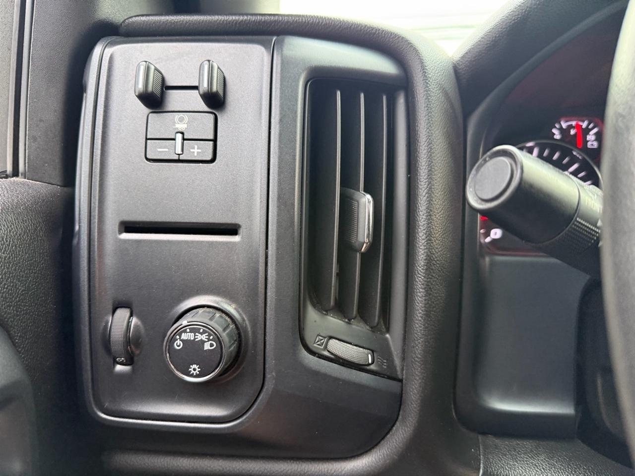 Chevrolet Silverado 3500HD 4WD Double Cab 158.1" Work Truck 2017