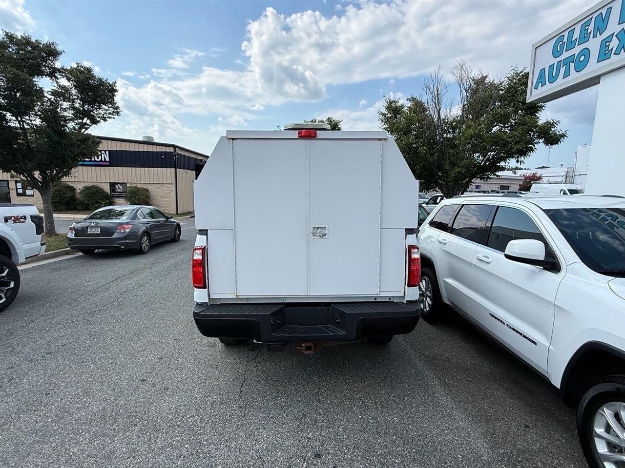 Ford Super Duty F-250 SRW 4WD Reg Cab 137" XLT 2015