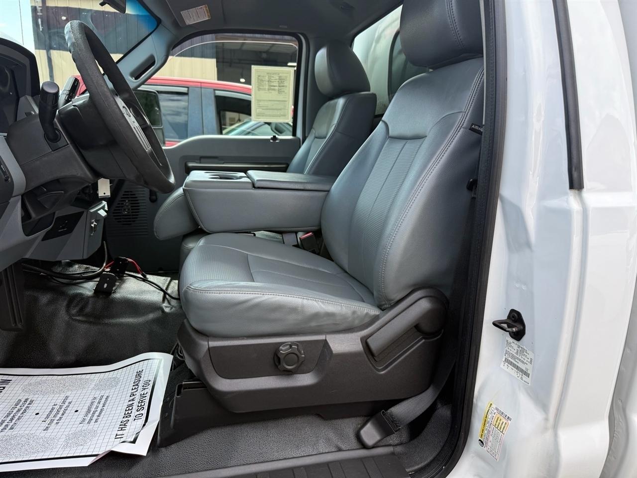 Ford Super Duty F-250 SRW 4WD Reg Cab 137" XLT 2015
