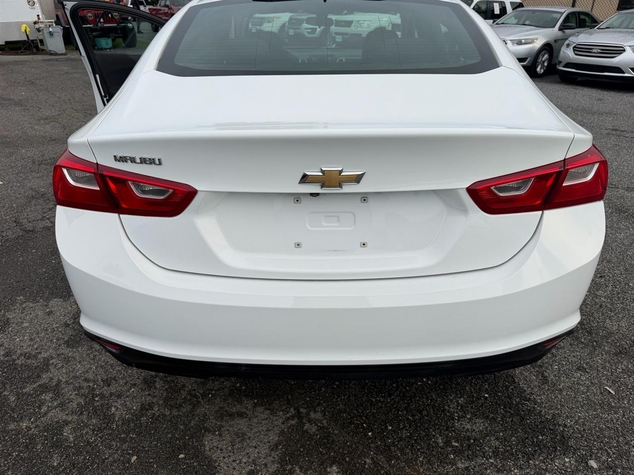 Chevrolet Malibu 4dr Sdn LS w/1FL 2018
