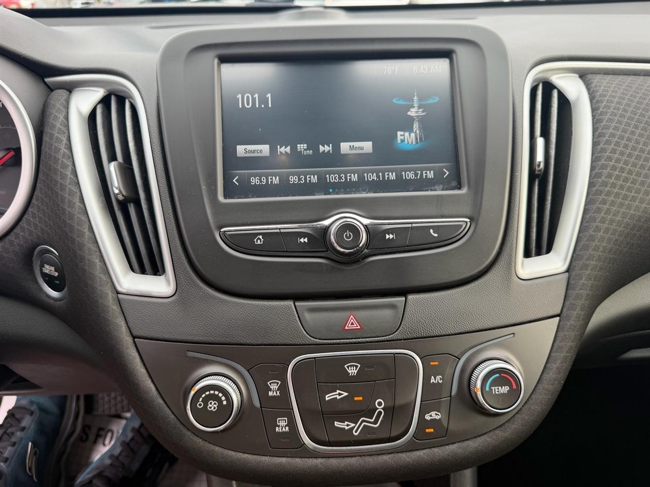 Chevrolet Malibu 4dr Sdn LS w/1FL 2018