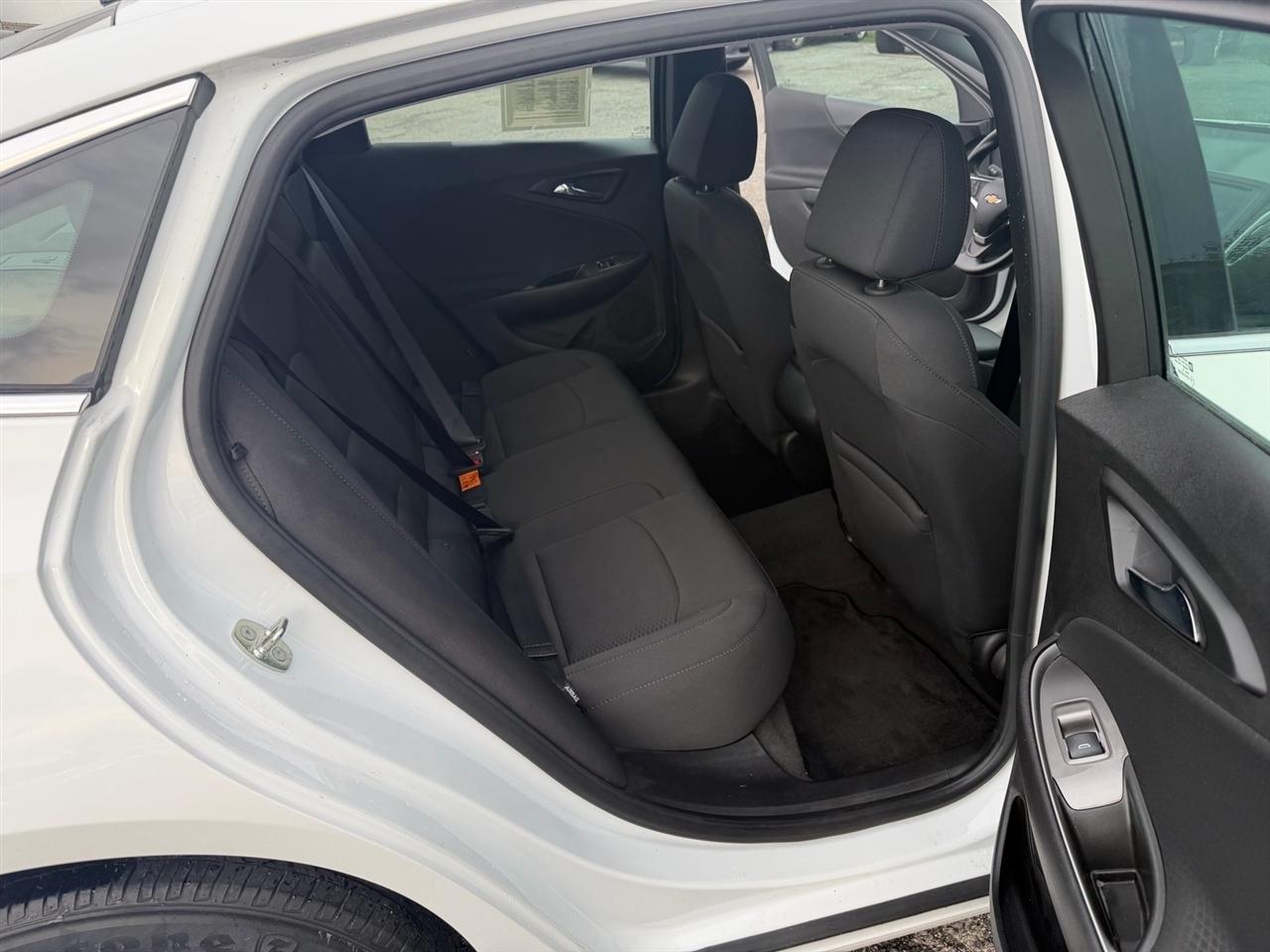 Chevrolet Malibu 4dr Sdn LS w/1FL 2018