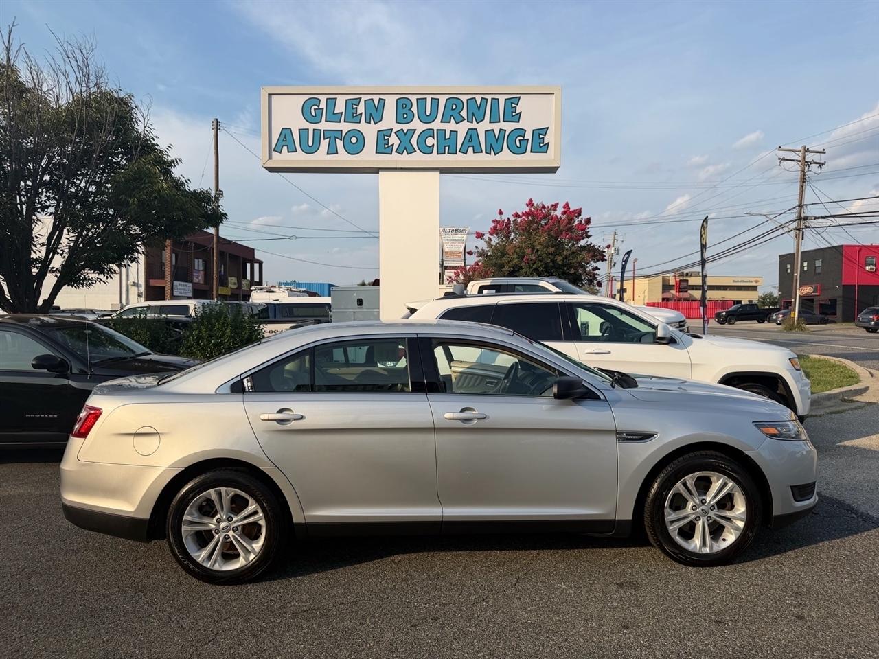 Ford Taurus SE FWD 2017