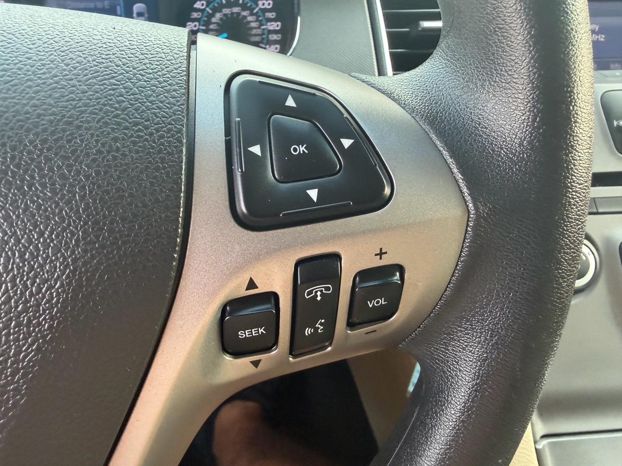 Ford Taurus SE FWD 2017