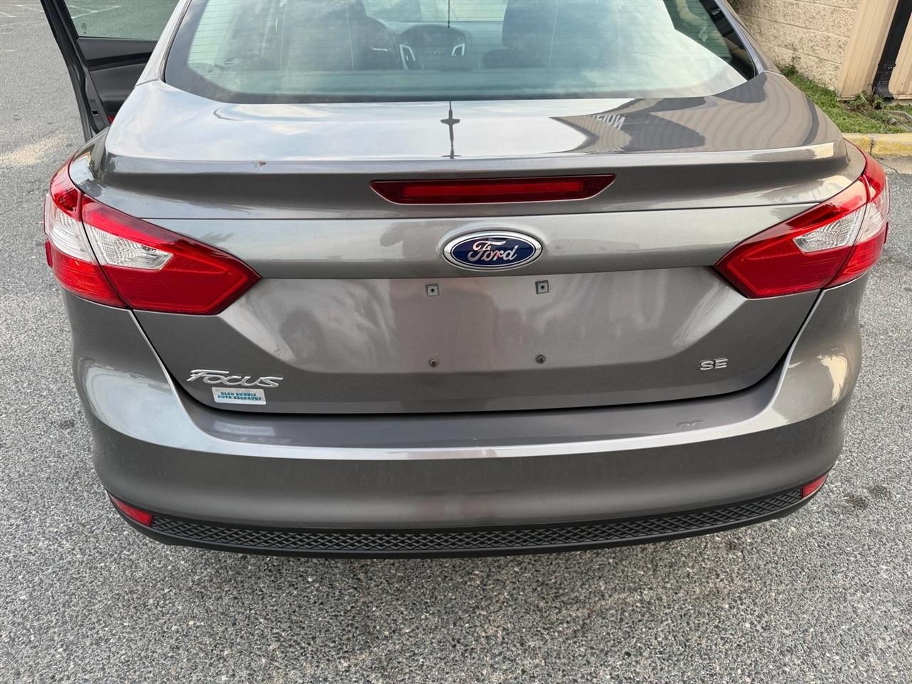 Ford Focus 4dr Sdn SE 2014