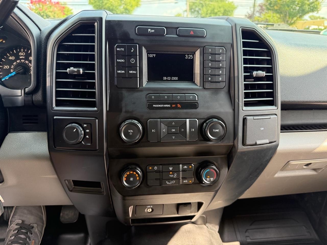 Ford F-150 4WD SuperCab 145" XLT 2015
