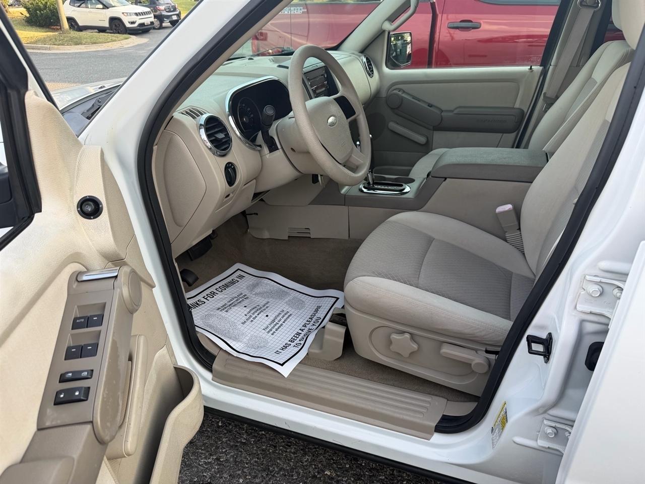 Ford Explorer 4dr 114" WB 4.0L XLS 4WD 2006