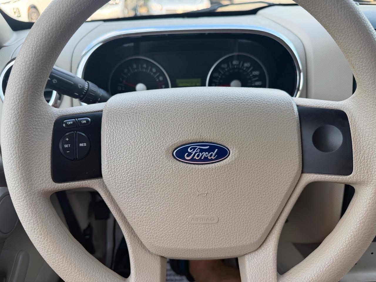 Ford Explorer 4dr 114" WB 4.0L XLS 4WD 2006