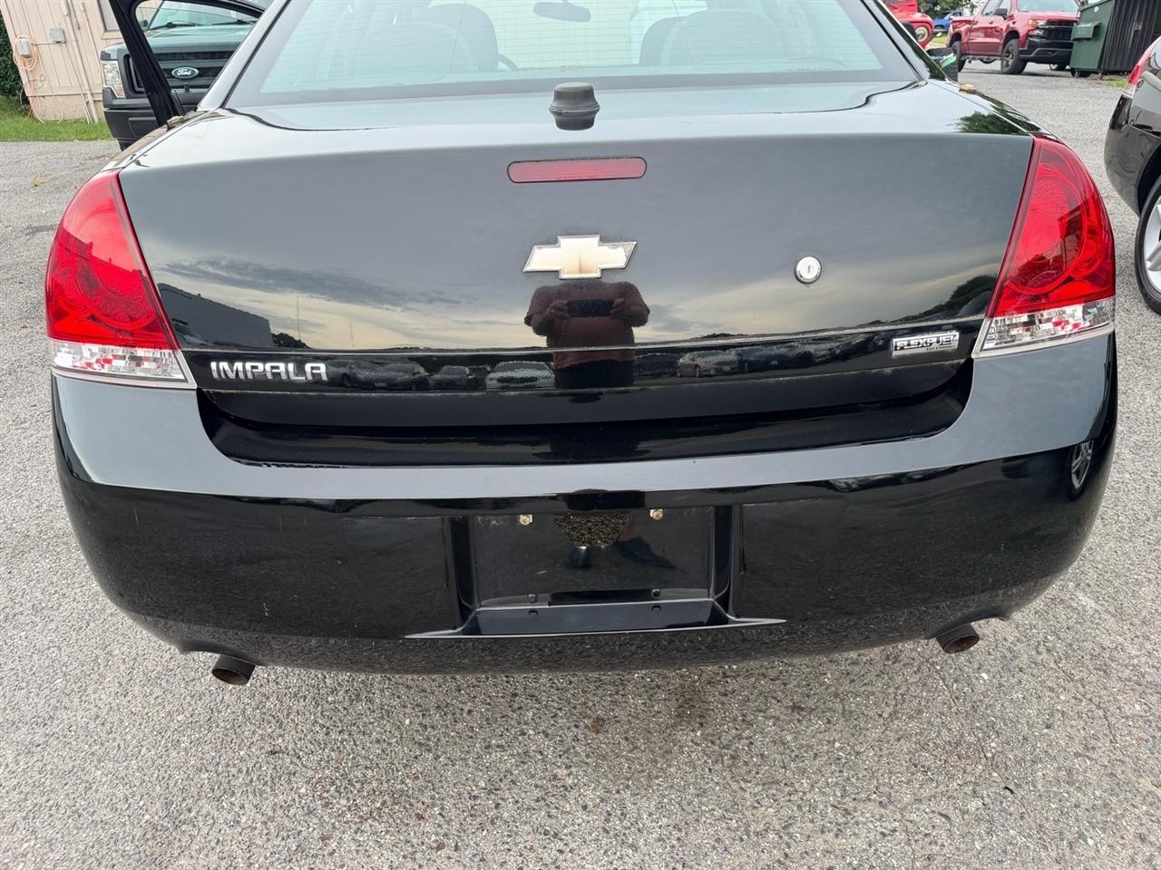 Chevrolet IMPALA LS  2012