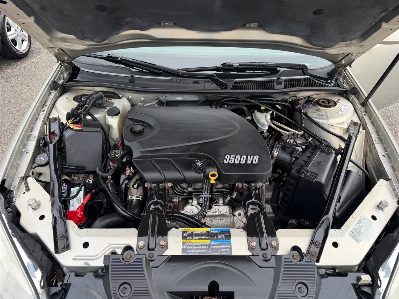 Chevrolet Impala 4dr Sdn LS 2009