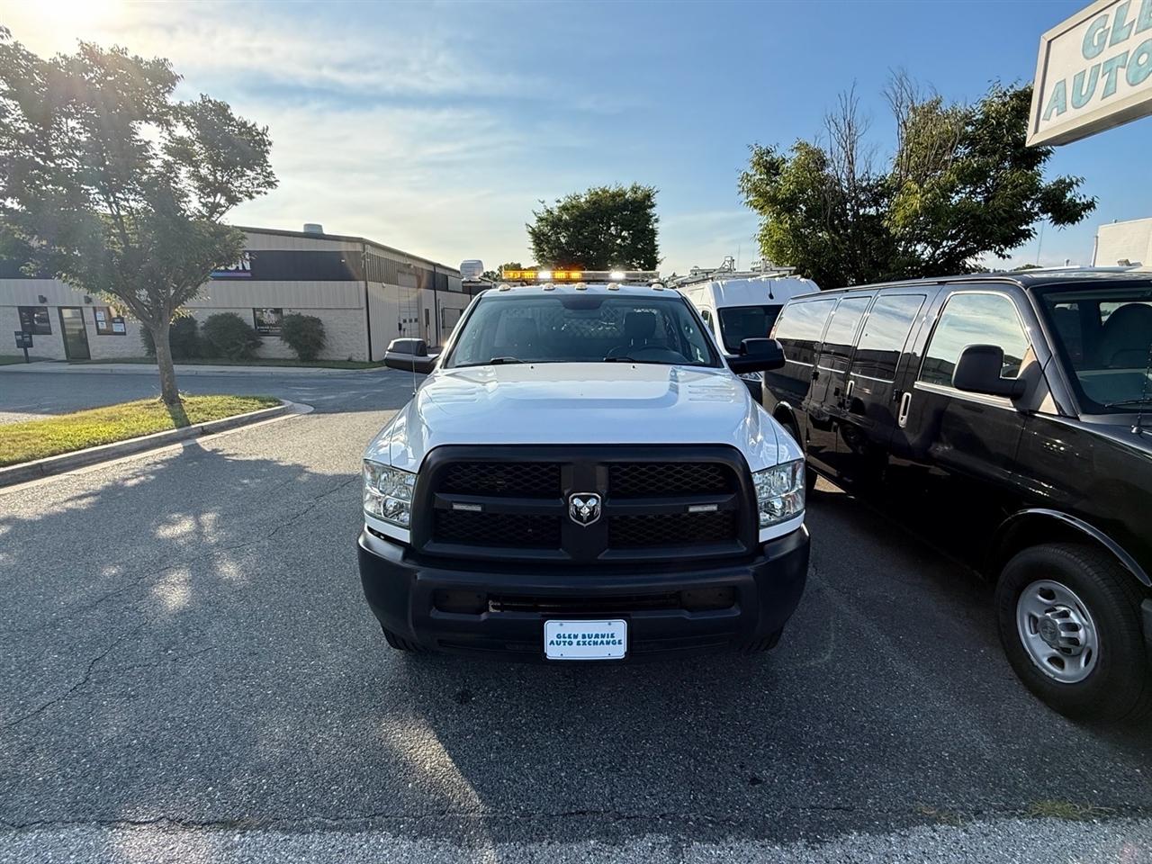RAM 3500 Chassis Cab Tradesman 4WD Reg Cab 60" CA 143.5" WB 2018
