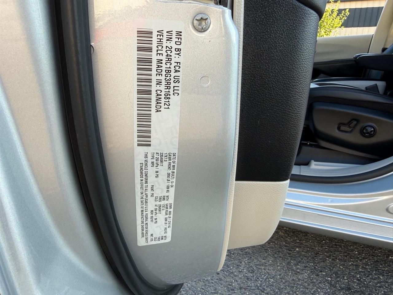 Chrysler Pacifica Touring L FWD 2024