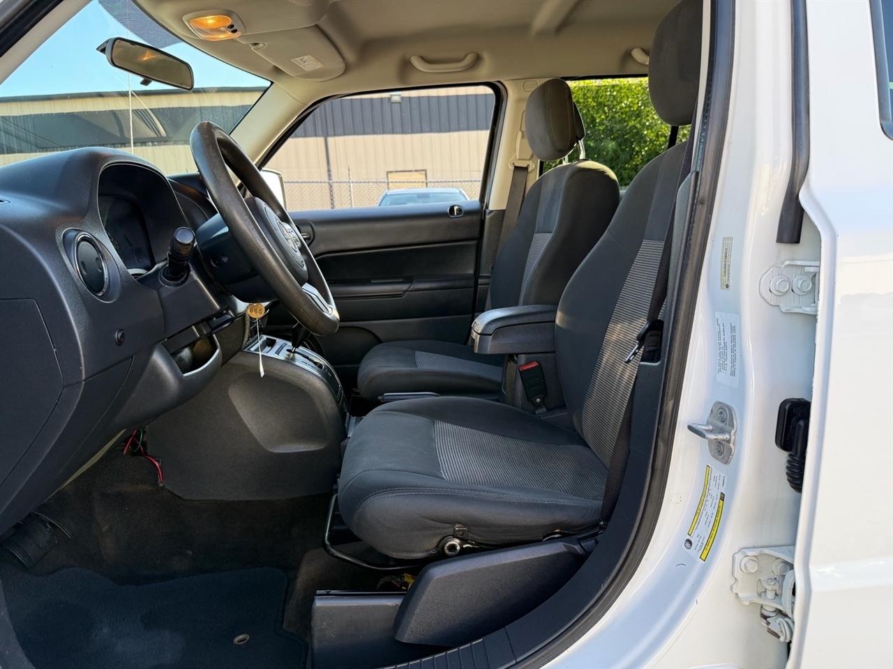 Jeep Patriot 4WD 4dr Sport 2014