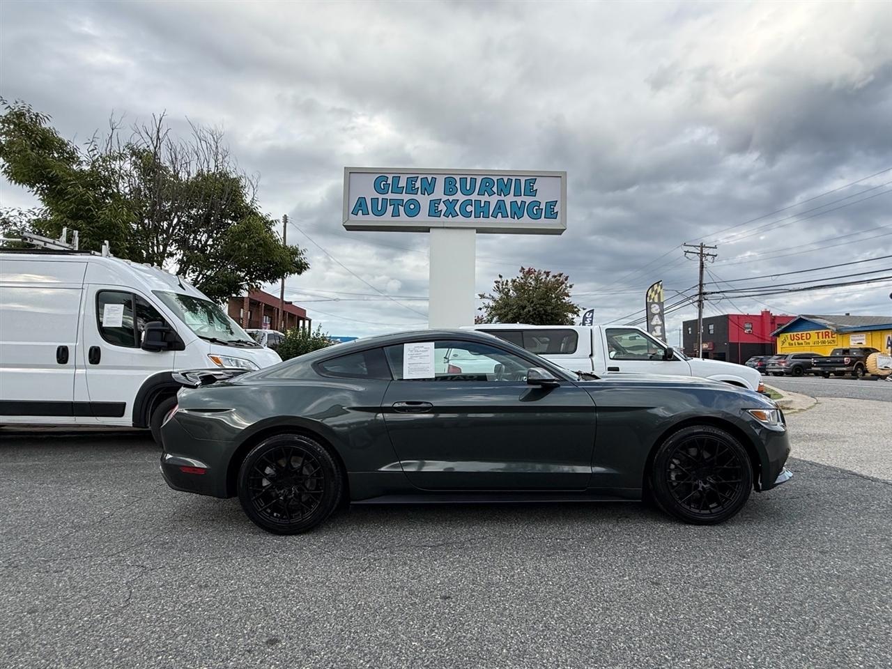 Ford Mustang 2dr Fastback V6 2015